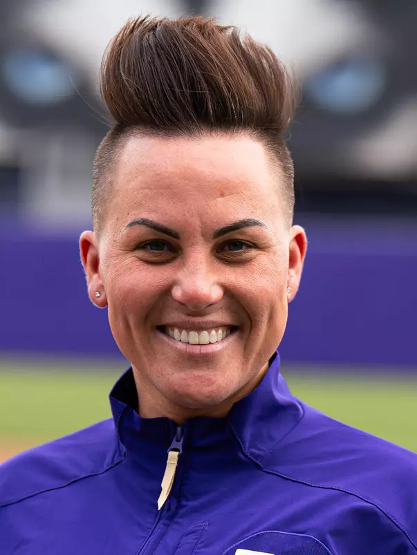 Jenn Salling Fall 2024 Headshot