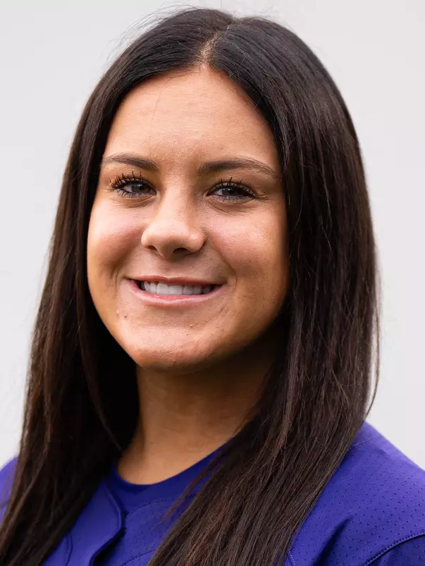 Riley Peschek Headshot