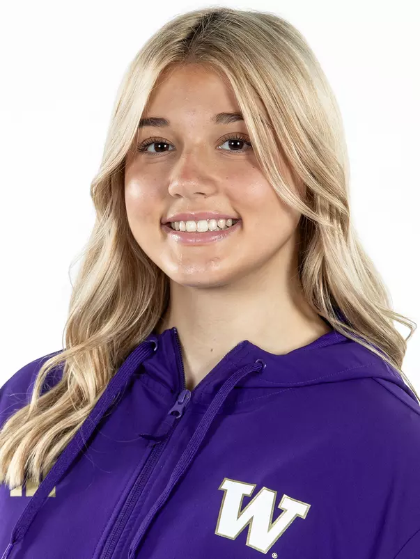 Charlotte Gray Headshot