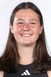 Carina Syrtveit Headshot