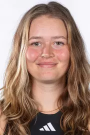 Karolina Kozakova Headshot