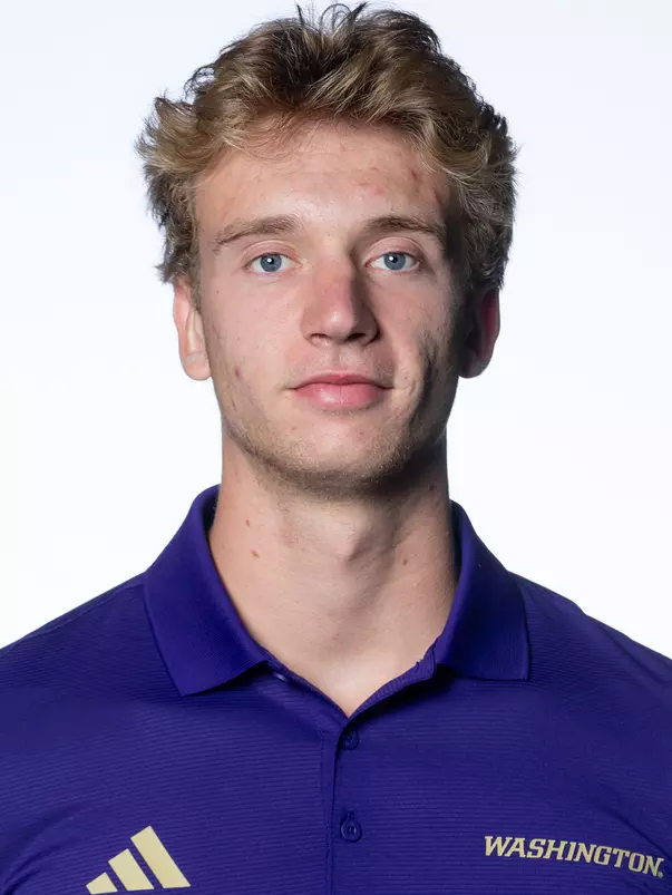 The University of Washington men’s rowing headshots on September 19, 2025. (Photography by Scott Eklund/Red Box Pictures)