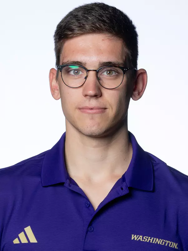 The University of Washington men’s rowing headshots on September 19, 2025. (Photography by Scott Eklund/Red Box Pictures)