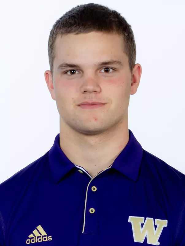 University of Washington men’s & women’s head shots on October 9, 2024 (Photography by Scott Eklund/Red Box Pictures)