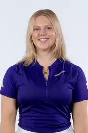 The 2025-26 University of Washington women’s golf team on September 4, 2025. (Photography by Scott Eklund/Red Box Pictures),