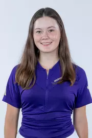 The 2025-26 University of Washington women’s golf team on September 4, 2025. (Photography by Scott Eklund/Red Box Pictures),