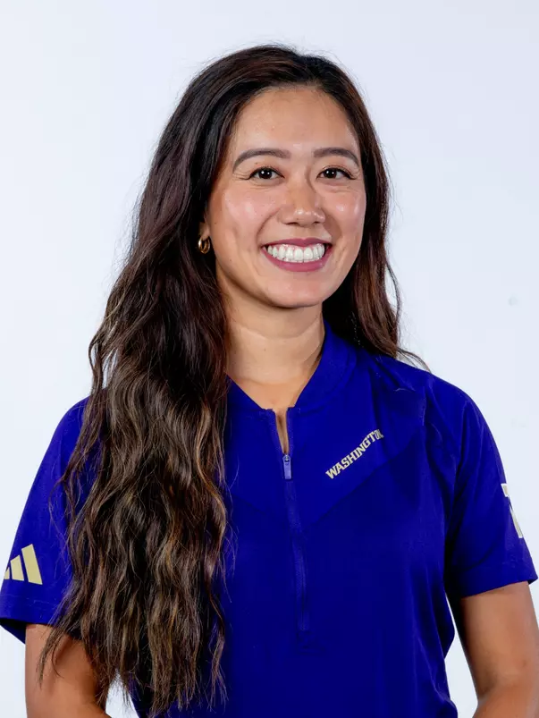 The 2025-26 University of Washington women’s golf team on September 4, 2025. (Photography by Scott Eklund/Red Box Pictures),