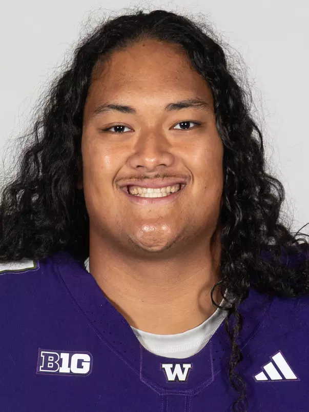 Champ Taulealea Headshot