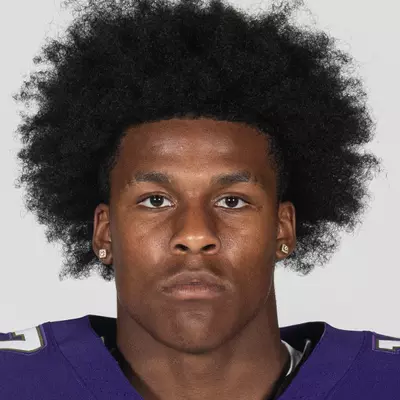 Elijah Durr headshot