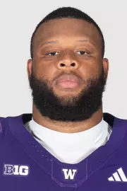Elinneus Davis Headshot