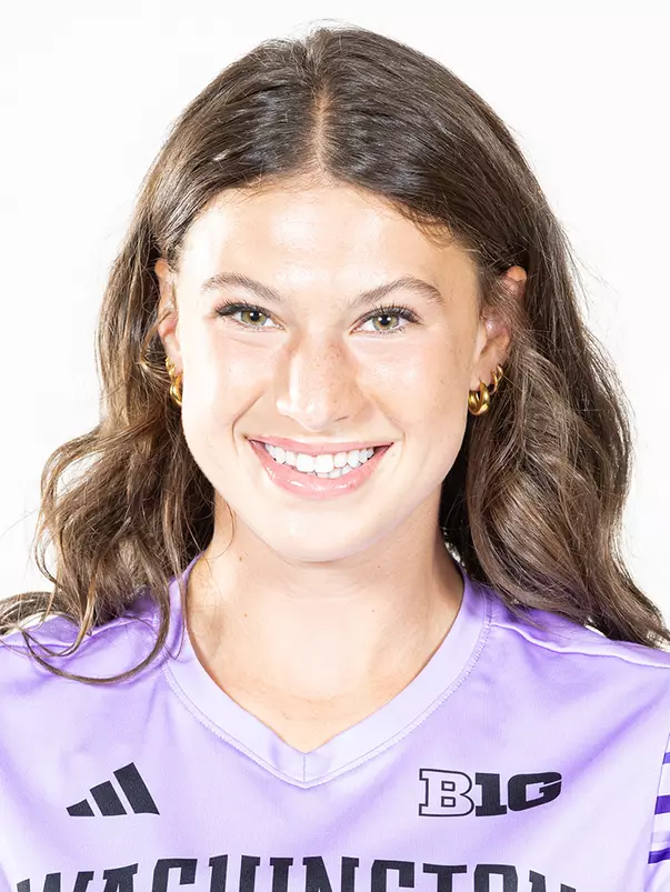 Malie Chamberland Headshot 2026
