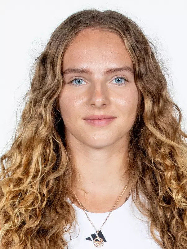Marie Weissheim 2026 Headshot