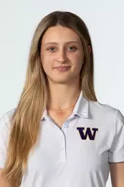 Hannah Ounap headshot