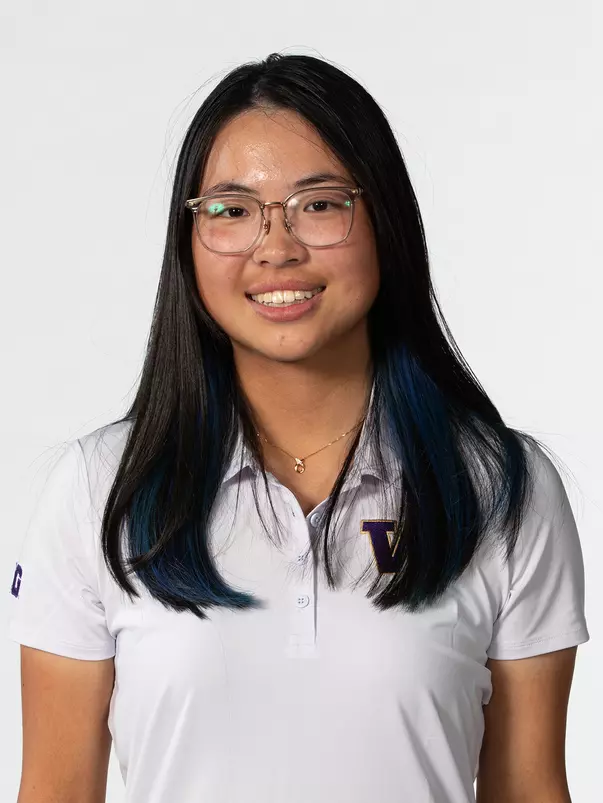Wendy Tang headshot