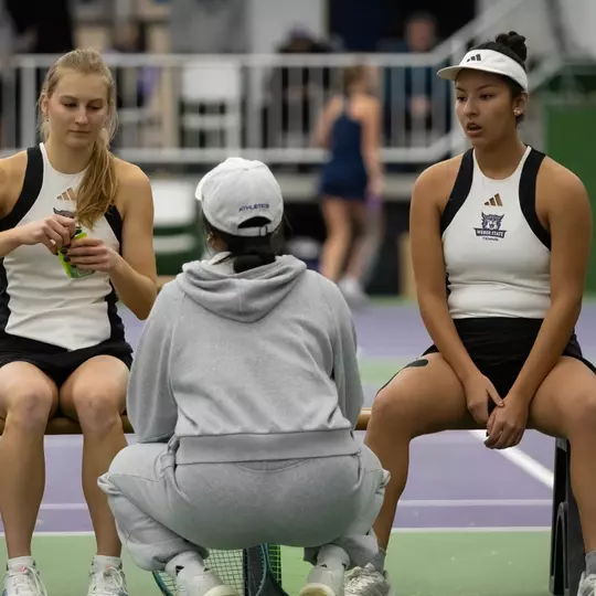 Paulina Aleksandrowicz and Nataly Valdivia Rojas in a match against NAU in 2026
