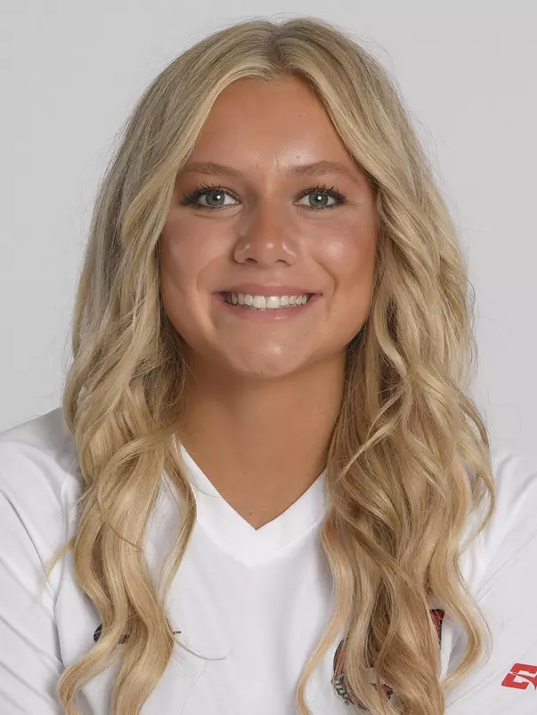 Anna Wright headshot