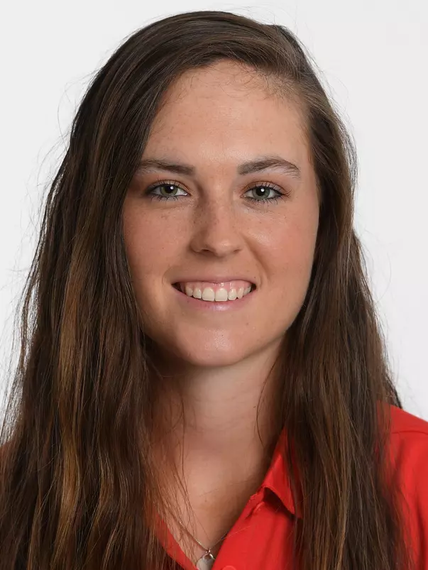 Sarah Arnold Headshot