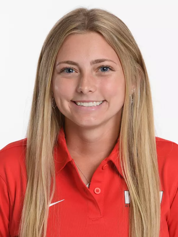 Averi Cline Headshot