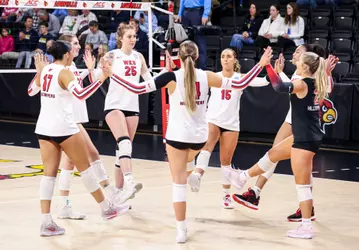Middle hitter Izzy Van De Wiele, Outside hitter Alivia Skidmore (17), Setter Callie Bauer (14), Defensive specialist Abby Schaefer (15), Defensive specialist Tayler Baron (2), Defensive specialist Kaira Knox (5), Outside hitter Faith Young (22) | Photo by Savannah Philpot