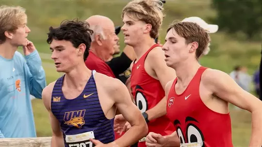 Hilltoppers Compete at 25th Annual Swags Louisville Classic on Saturday