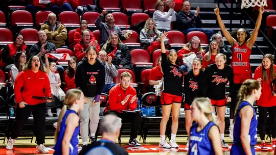 Lady Toppers Down Middle Tennessee in Diddle