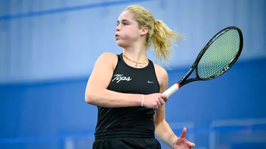 Lady Toppers Fall At Murray State