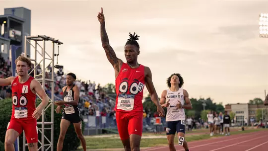 Hilltoppers Earn 12 Podium Finishes at CUSA Outdoor Championships