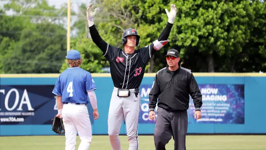 Hilltoppers Dominate Blue Raiders in 11-0 Run-Rule Win