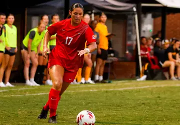 Midfielder Rylee Finol (17) | Photo by Savannah Philpot