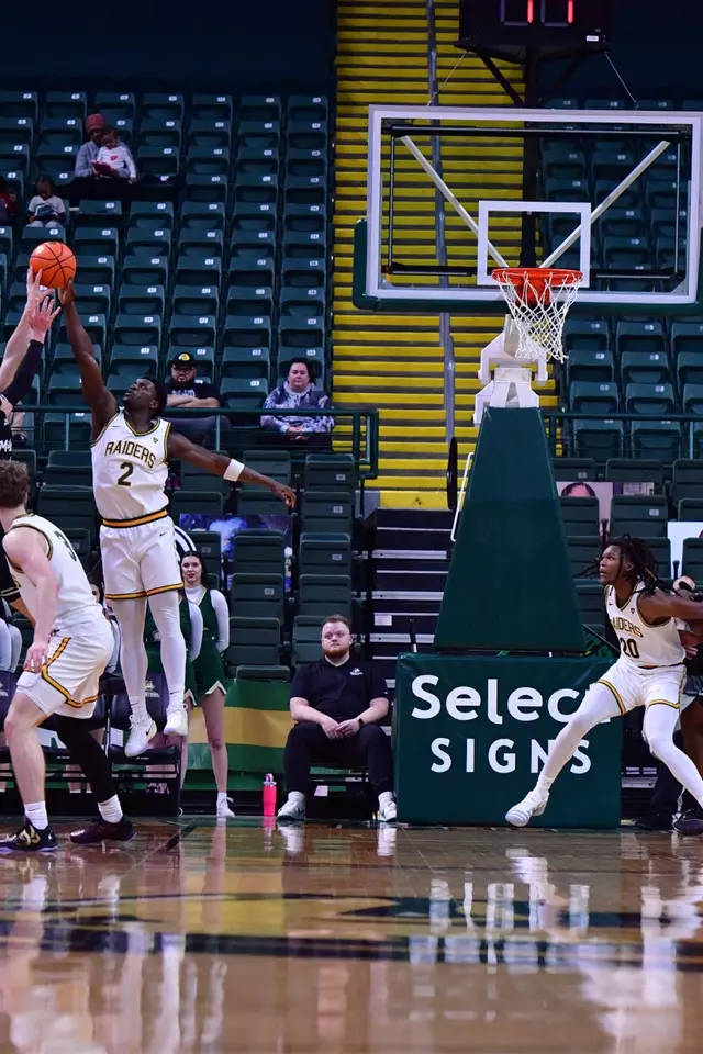 Men's Basketball vs. Milwaukee