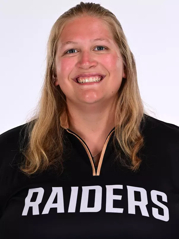 Jasmine Schulze Headshot 2026_27
