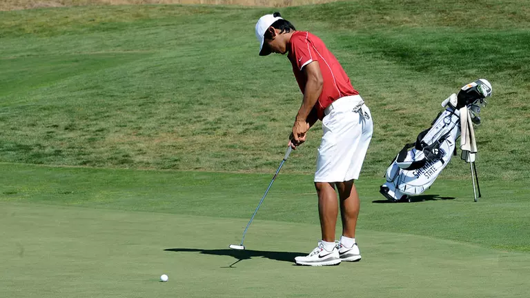 Lee and Mroz Finish Top 20 at Husky Invitational