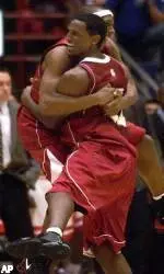 Washington State Shocks No. 11 Arizona, 70-63