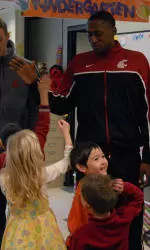 Men's Basketball Visits Sunnyside Elementary