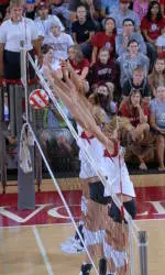 Volleyball Downs Zags 3-1