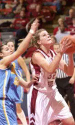 Benz Pulls Down 21 Rebounds In Cougars' 74-51 Win Over Idaho State