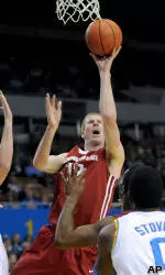 Cougars Rout Utah Valley, 72-49