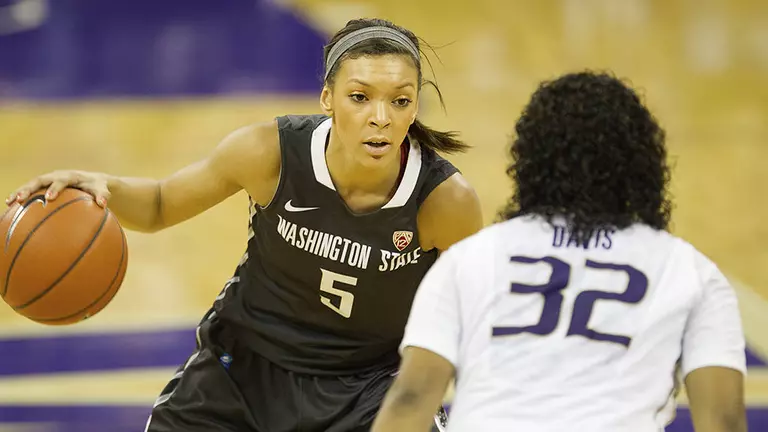 Cougars Post Second Straight Win Over Huskies, 85-76