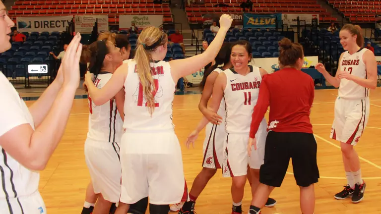 Cougars Upset No. 10/8 Maryland in Puerto Rico