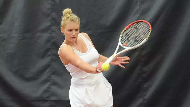 Cougars Split Pair of Matches Friday
