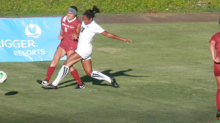 Strong Second Half Lifts Cougar Soccer