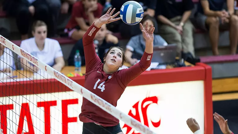 Volleyball Defeats Oregon State 3-1