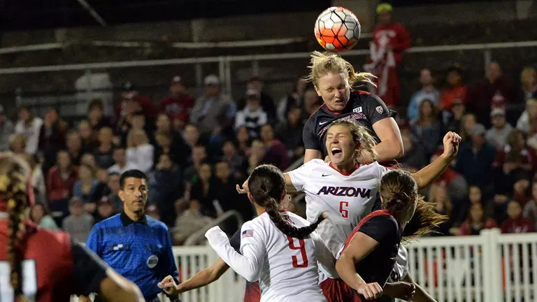 Soccer Falls to Arizona in Front of Record Crowd