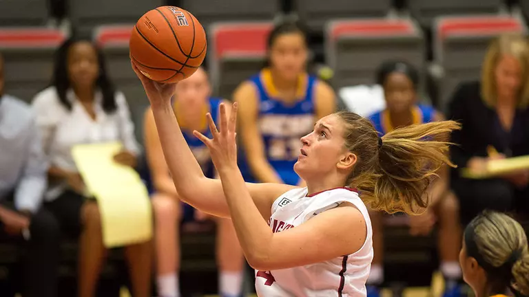 Basketball Faces Hawaii in Rainbow Wahine Classic