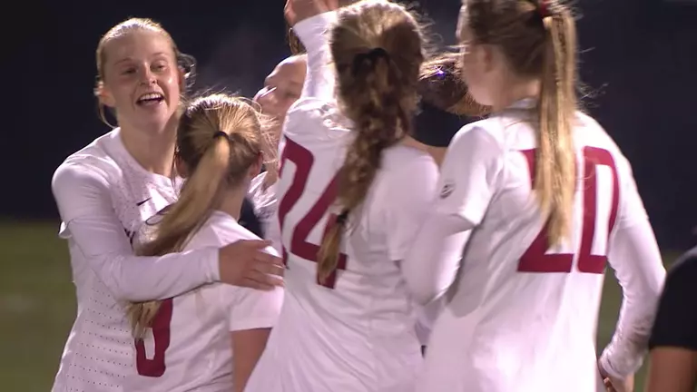 Cougars Beat Huskies, 3-1, in Seattle