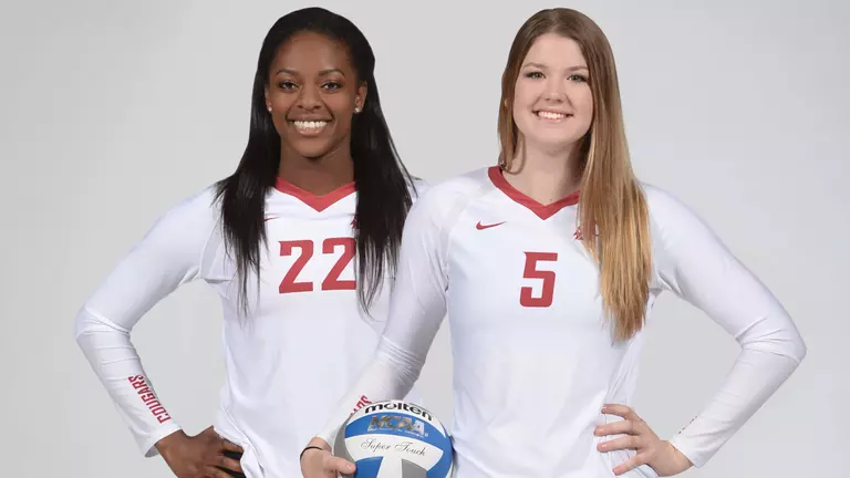 Holt and Woodford Earn Pac-12 Honors