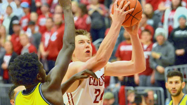 WSU Can't Hold on, Falls to Northern Iowa