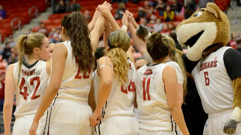 Women?s Basketball to Appear at Cougar Football Saturday