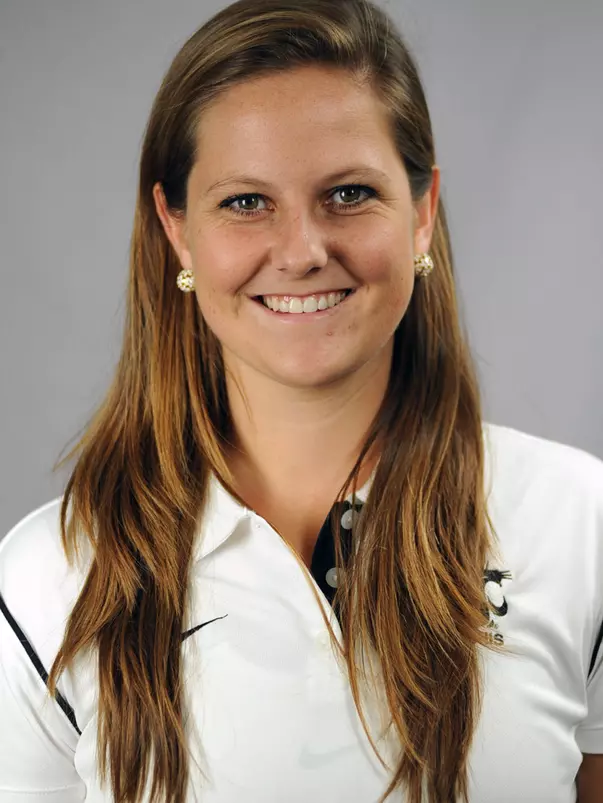 Lize Leenknecht 2016 Headshot