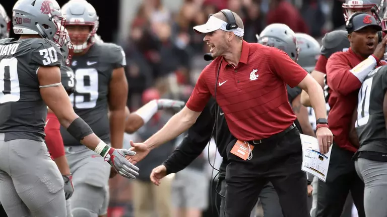 Alex Grinch Named Broyles Award Semifinalist